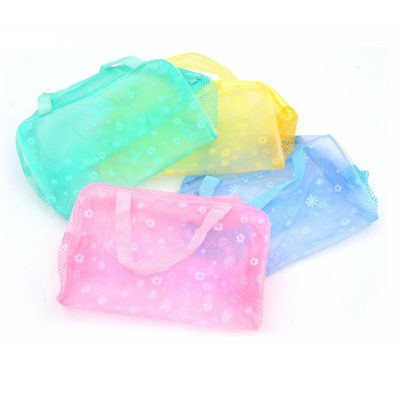 Qualité  OEM Foldable PVC Cosmetic And Toiletry Bags Portable Makeup Bag With Zipper usine