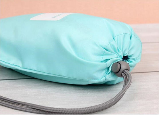 poche faite sur commande imperméable de cache anti-poussière de sacs de cordon de polyester de tissu de beauté écologique promotionnelle pour le cadeau de tissu