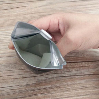 Le Silkscreen portatif de cendrier de poche de petit voyage en plastique de PVC a imprimé