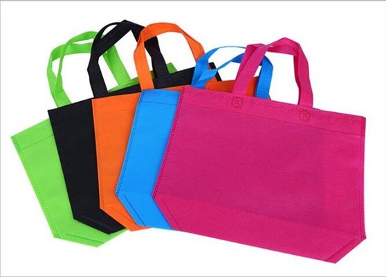Production frontalière de fabricants d'un sac non-tissé de protection de l'environnement de sac à provisions un grand choix de styles à choisir pour