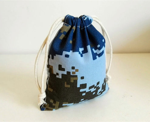 Adaptez la poche aux besoins du client de couverture de Mini Drawstring Bag Reusable Dust pour le cadeau