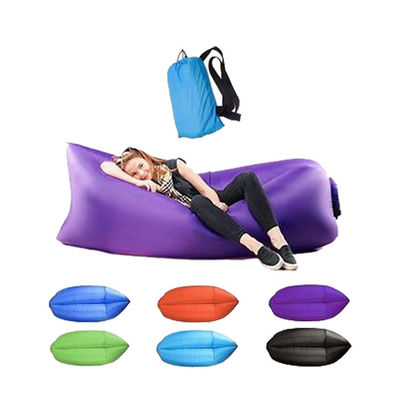 Le sac gonflable imperméable chaud Sofa Camping Sleeping paresseux de sac de couchage de vente met en sac la chaise longue adulte de plage de lit d'air se pliant rapidement
