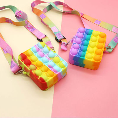 La poussée de personne remuante bouillonne croix de silice de dames de portefeuille de Toy Rainbow Unicorn Coin Purse - sac mortuaire