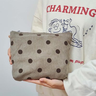 Organisateur d'accessoires de sac d'article de toilette de Lager Capacity Makeup Bag Travel pour des femmes et des filles