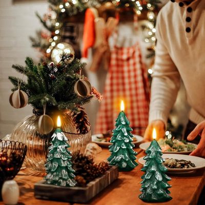 Les bougies de Noël à la cire sont polyvalentes
