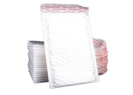 Matériaux d'emballage en plastique d'enveloppe de bulle, enveloppes d'expédition d'enveloppe de bulle pour la protection de courrier